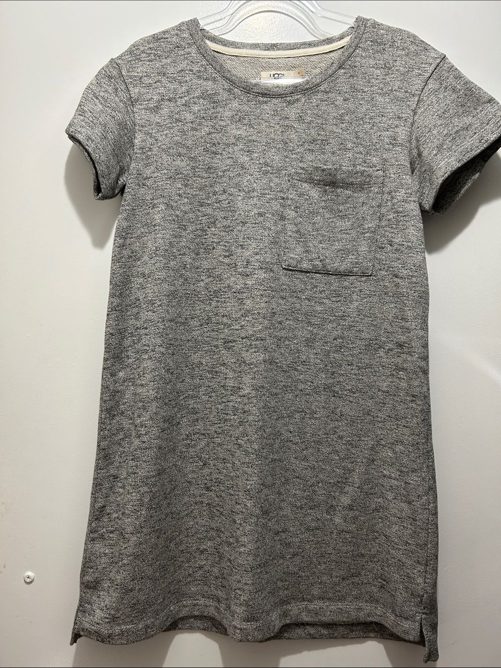 UGG Heather Gray Short Sleeve Pocket Tunic Size M